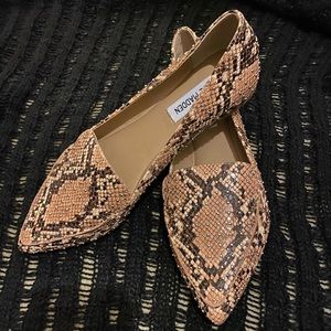 NIB Steve Madden Flats